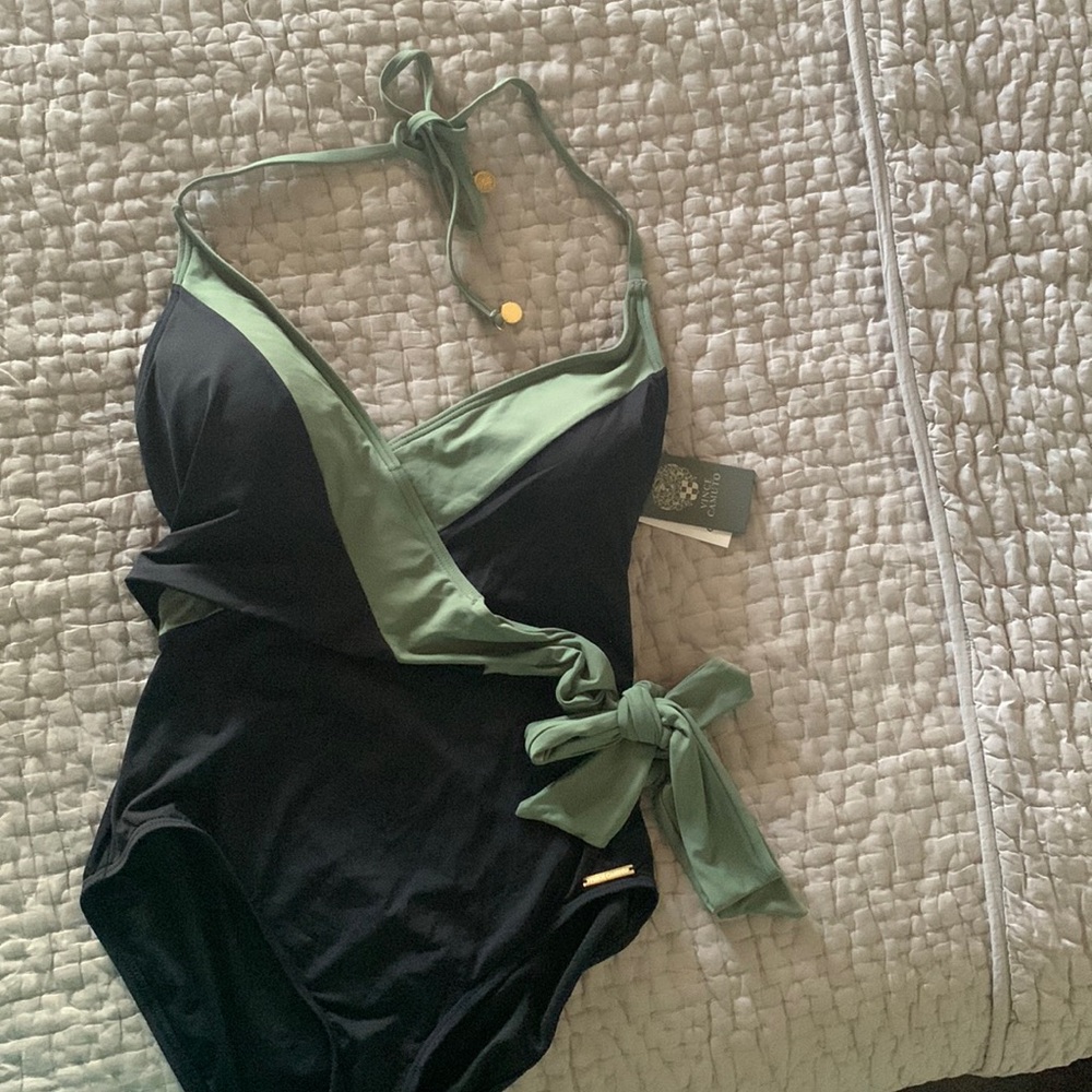 SWIMSUIT/ONE PIECE / VINCE CAMUTO /